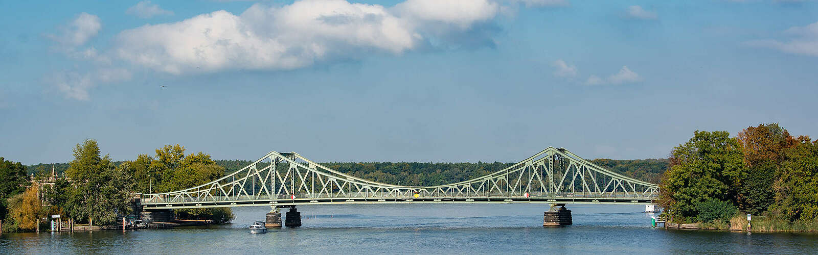Glienicker Brücke ,
        
    

        Foto: TMB-Fotoarchiv/Steffen Lehmann