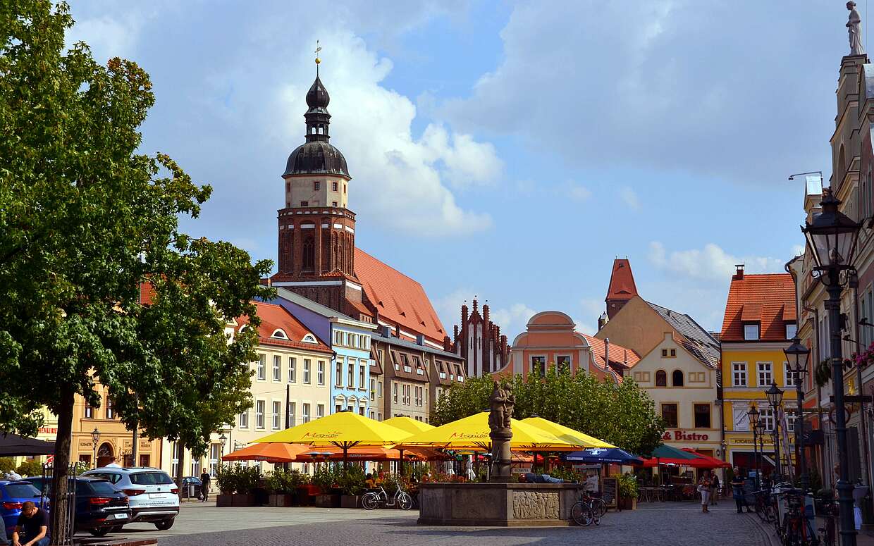 Der Altmarkt in Cottbus mit der St.-Nikolai-Kirche