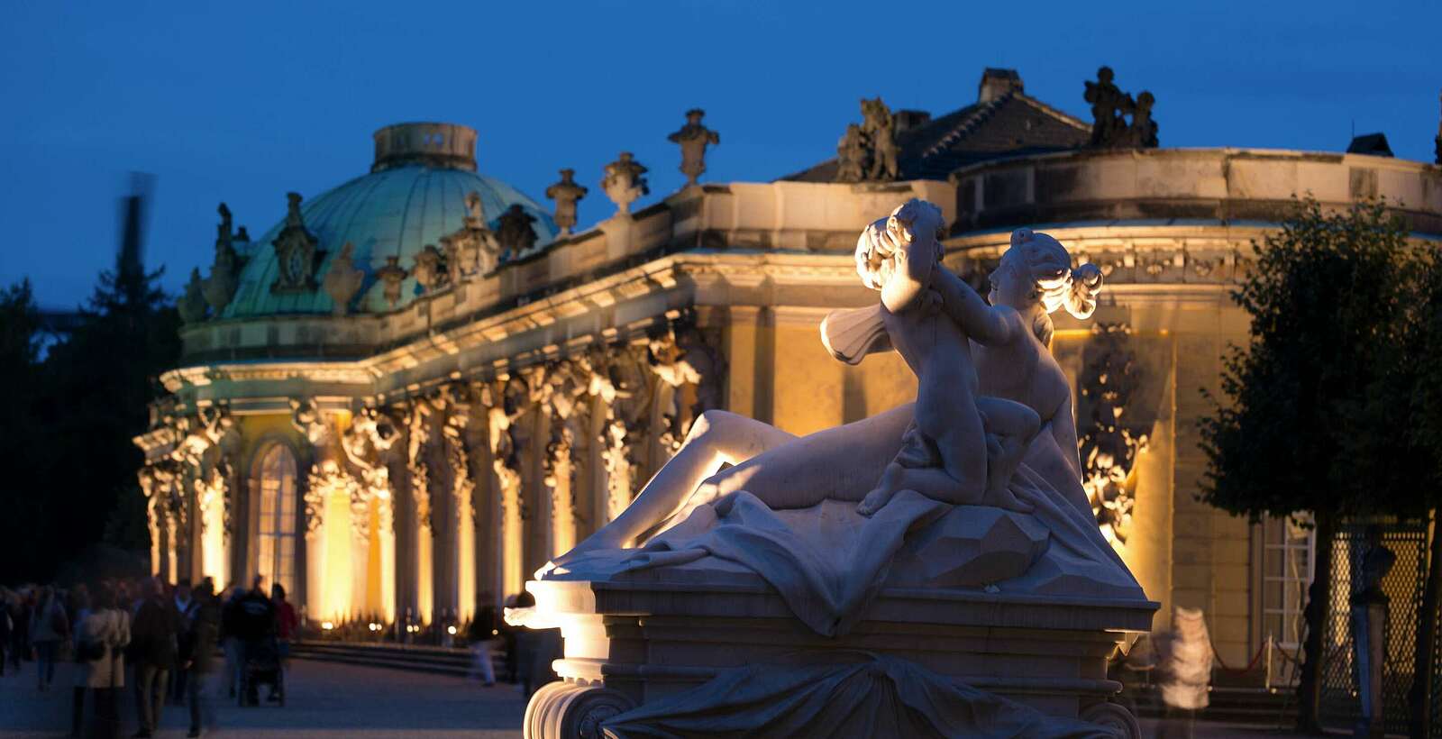 Schloss Sanssouci während der Potsdamer Schlössernacht,
        
    

        Foto: TMB-Fotoarchiv/SPSG/Leo Seidel