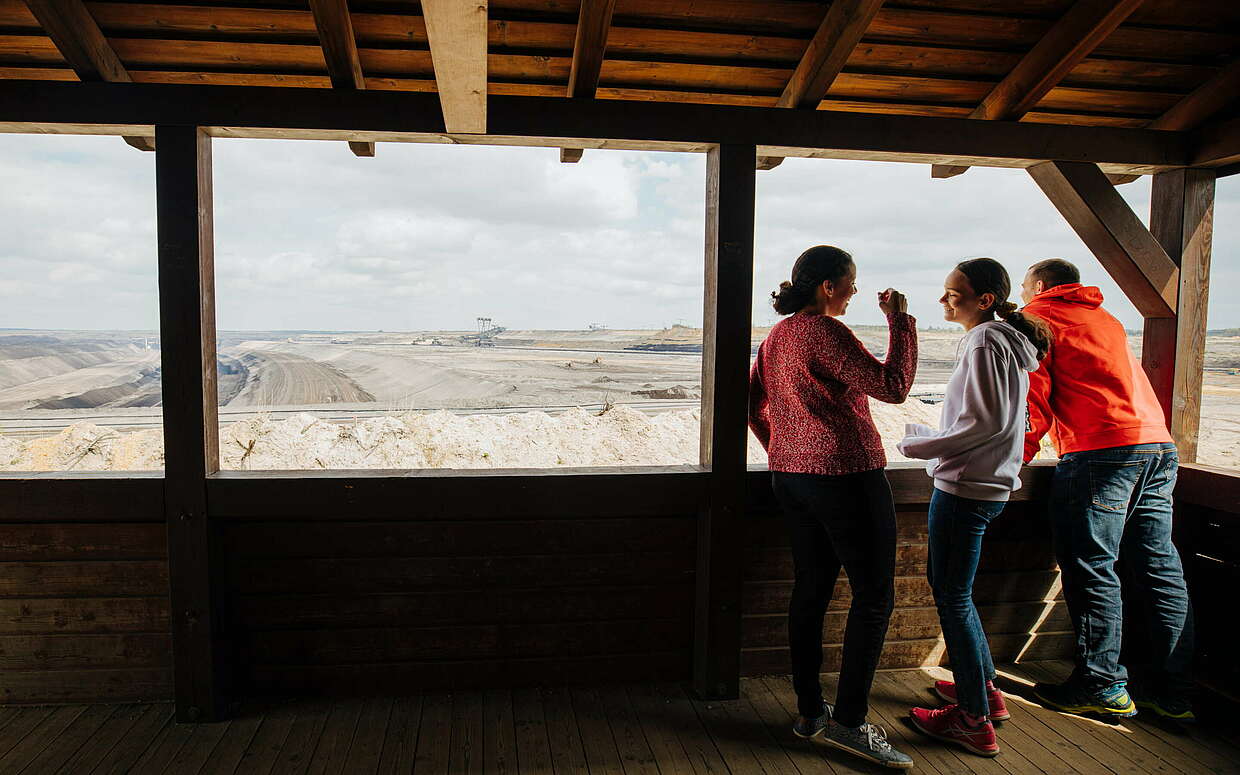 Familie am Tagebau Welzow-Süd