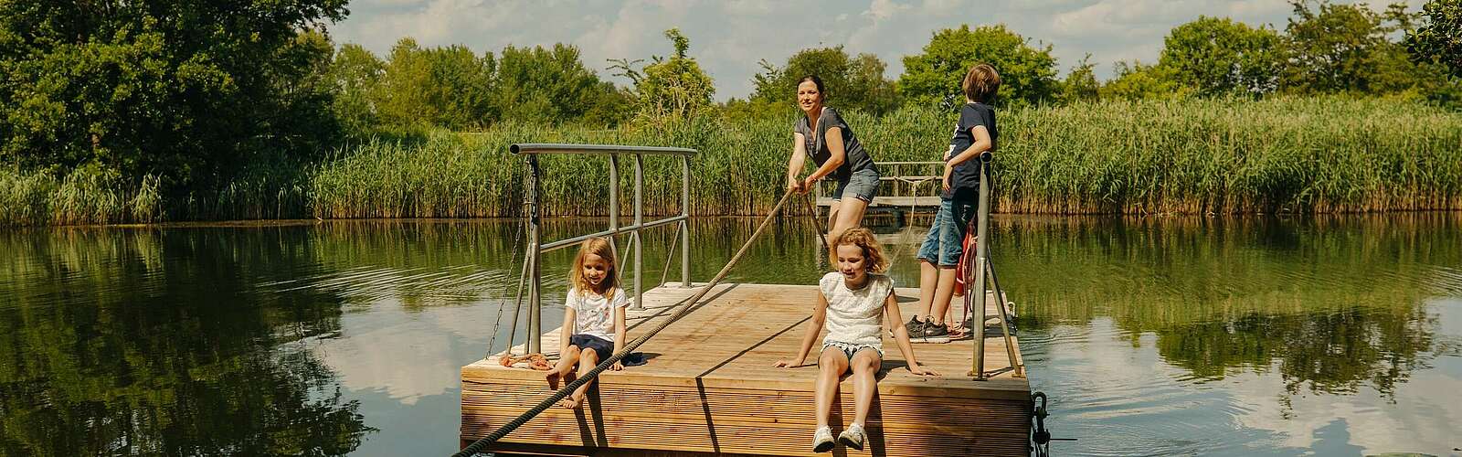 Wasserspaß im Ziegeleipark Mildenberg,
        
    

        Foto: TMB Fotoarchiv/Julia Nimke