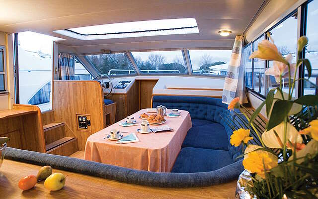 Le Boat Modell Royal Classique Salon