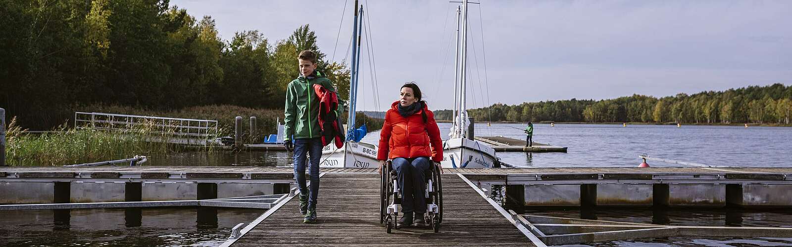 Barrierefreier Steg am Hafencamp,
        
    

        Foto: TMB-Fotoarchiv/Madlen Krippendorf