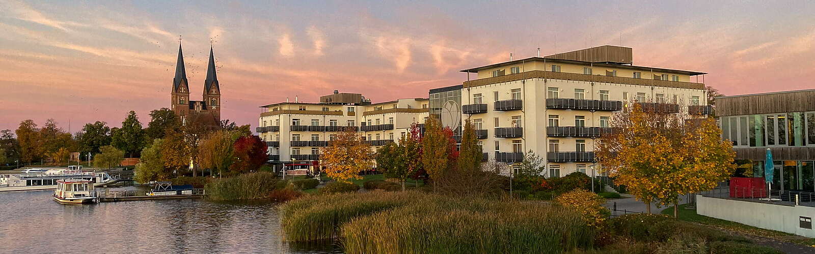 Blick zum Resort,
        
    

        Foto: TMB Fotoarchiv/Antje Tischer