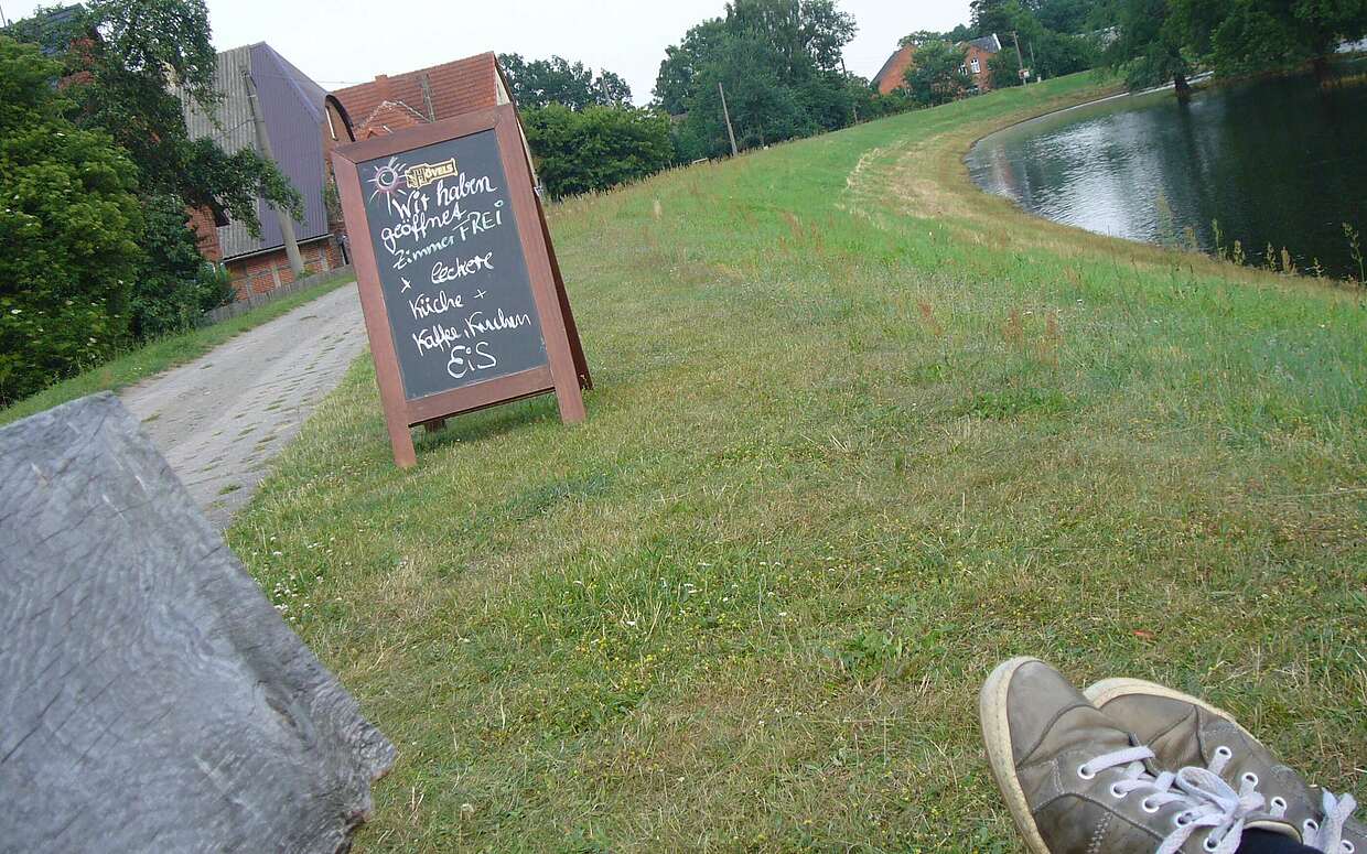 Am Elberadweg kommt kein Hungerast. Dafür gibt es zu viele kleine Restaurants und Cafés entlang der Strecke.