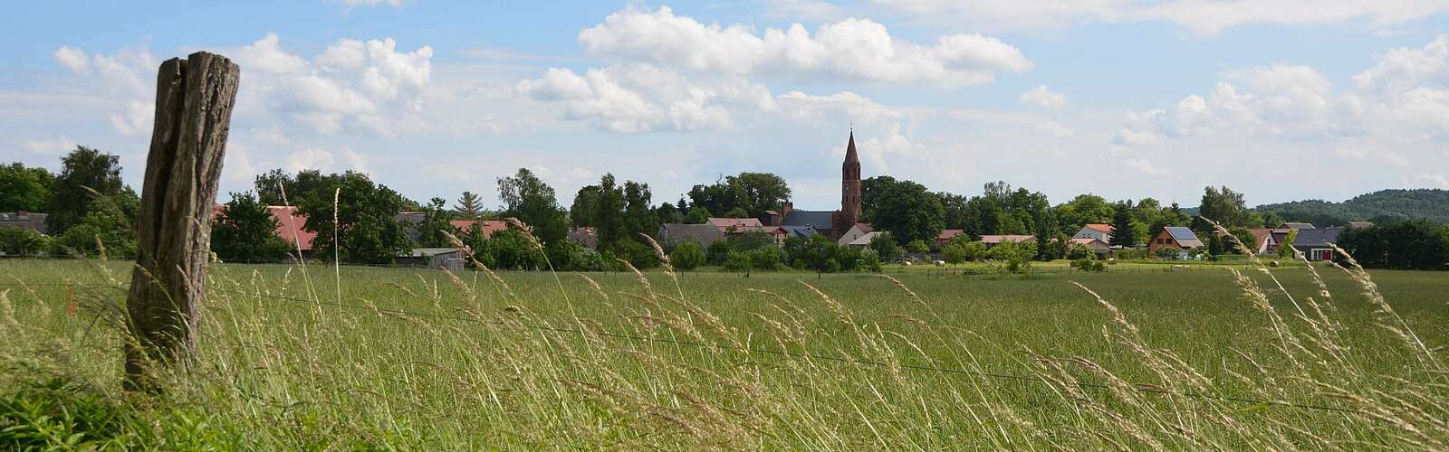 Sicht auf das Ökodorf Brodowin,
        
    

        Foto: TMB-Fotoarchiv/Matthias Schäfer