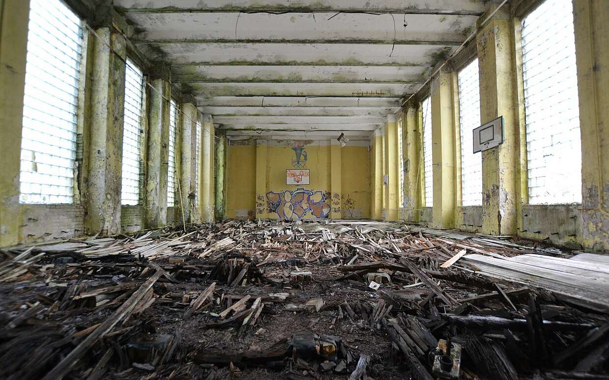Verlassene Turnhalle Kaserne Krampnitz