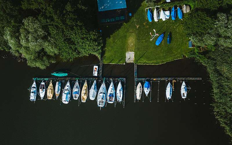 



        
            Floßtour auf dem Schwielochsee ,
        
    

        Foto: TMB-Fotoarchiv/Julia Nimke
    