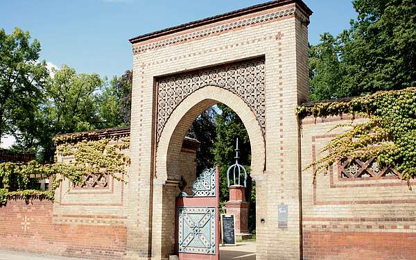 Tor zum Tempelgarten von Neuruppin