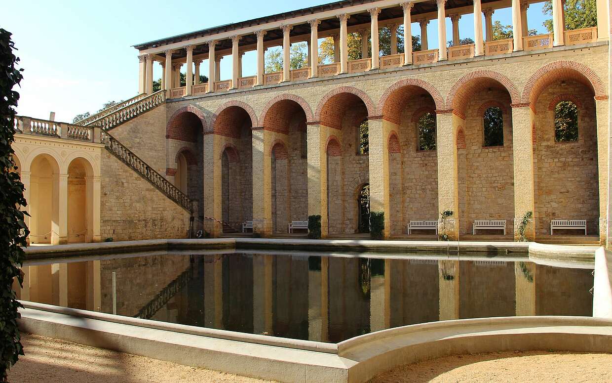 Wasserkaskade im Belvedere Pfingstberg