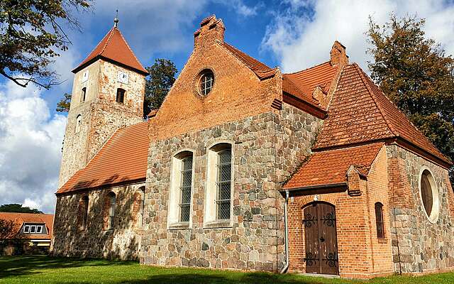 Dorfkirche Menz