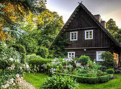 Traditionelles Holzhaus in Burg