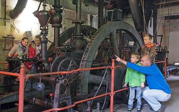 Schwungrad in der Brikettfabrik Louise