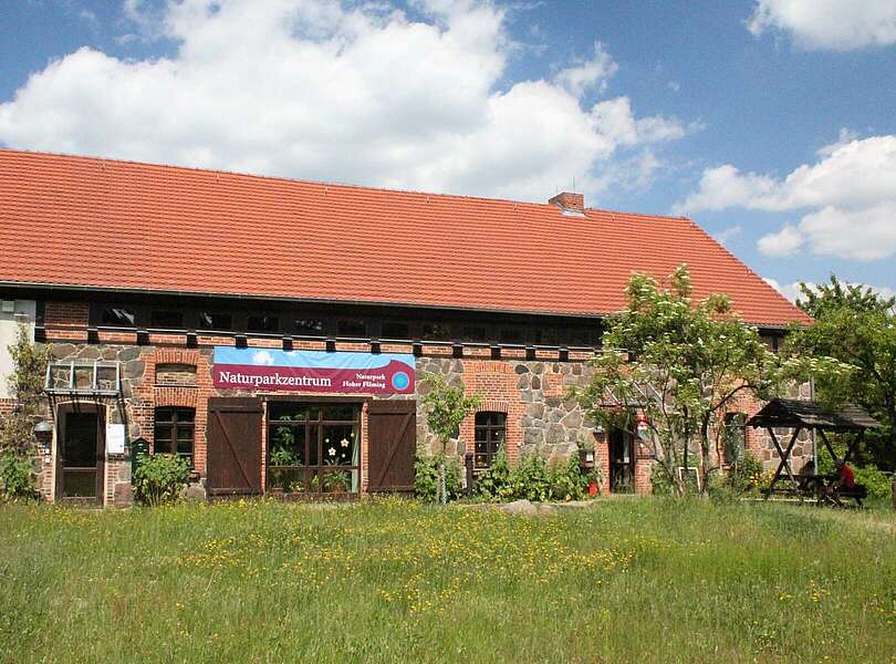 Blick auf das Naturparkzentrum Hoher Fläming in Raben