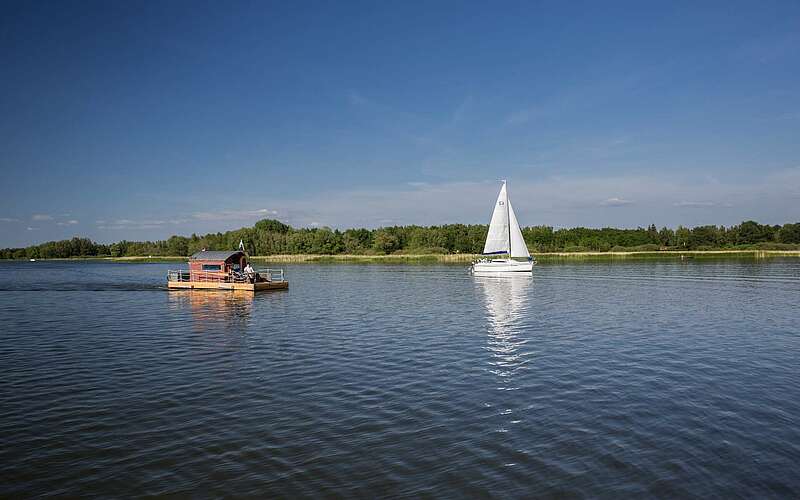 



        
            Auf den Brandenburger Havelseen,
        
    

        Foto: TMB-Fotoarchiv/Yorck Maecke
    