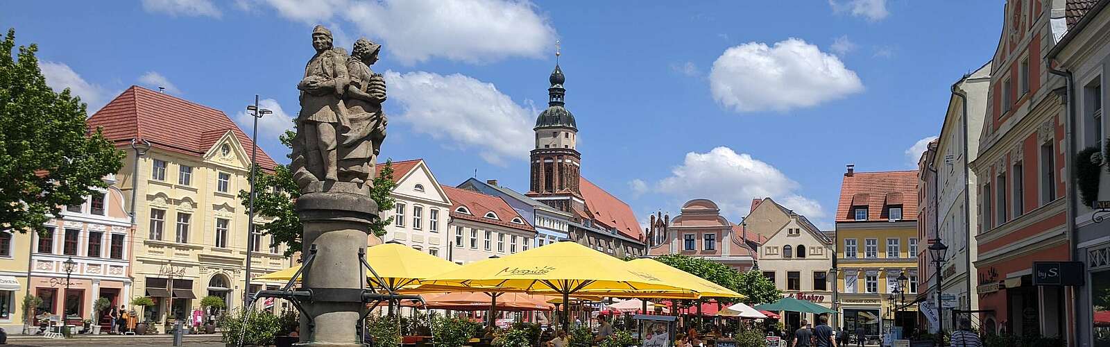 Altmarkt und Marktbrunnen in Cottbus,
        
    

        Foto: TMB Fotoarchiv/Stephanie Panne