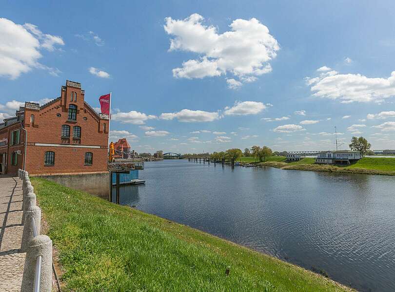 Kranhaus in Wittenberge an der Elbe