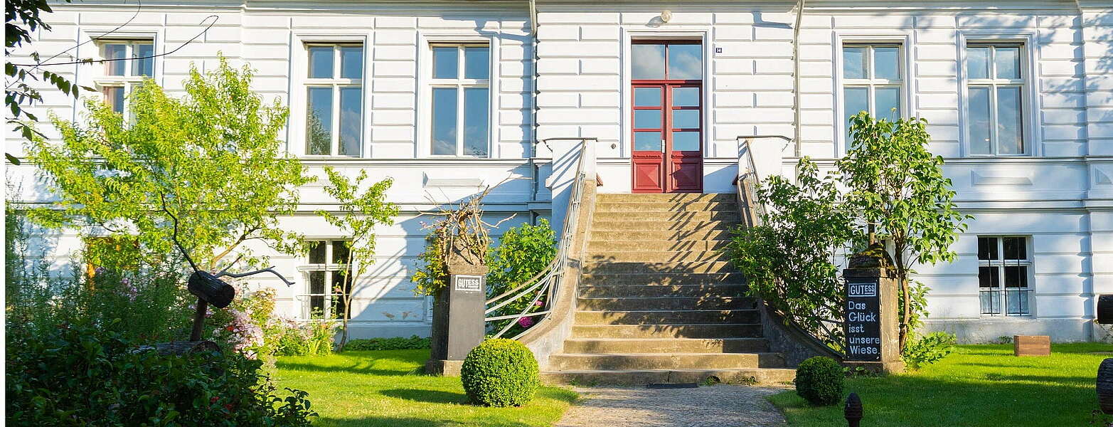 Hotels im Ruppiner Seenland ,
        
    

        Foto: Gut Boltenhof/Jan-Uwe Riest