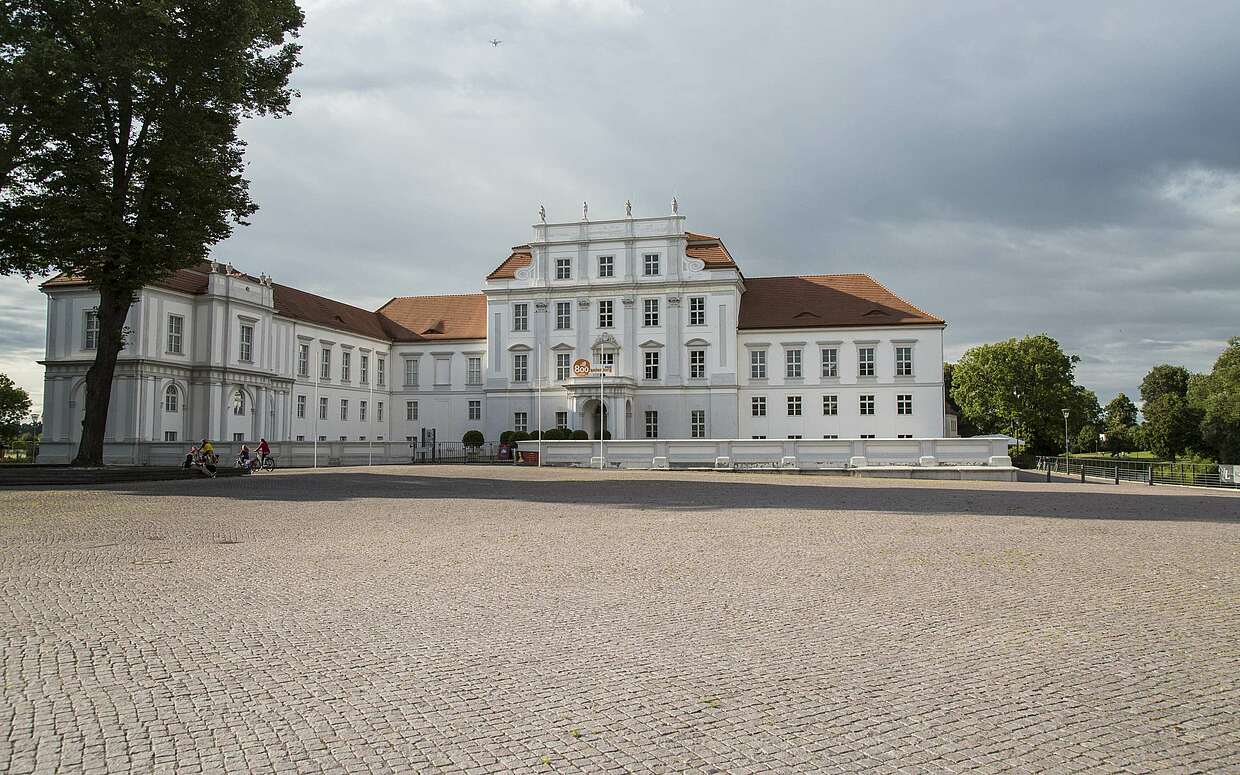 Der Blickfang: das Schloss Oranienburg