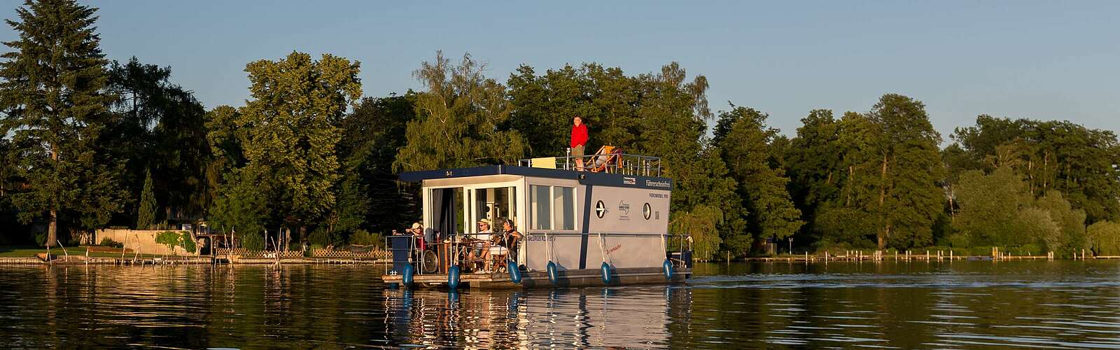 Barrierefreie Hausboottour,
        
    

        Foto: TMB-Fotoarchiv/Yorck Maecke