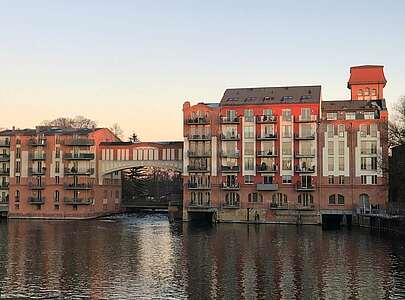 Wohnen am Wasser: Ehemalige Industriebauten in Brandenburg an der Havel sind nun Wohnungen