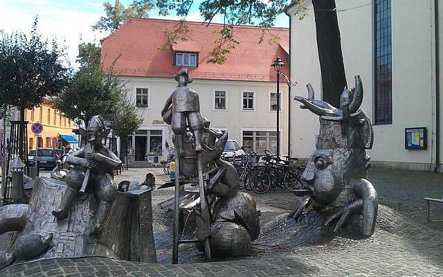 Lutkibrunnen vor der Nikolaikirche Lübbenau