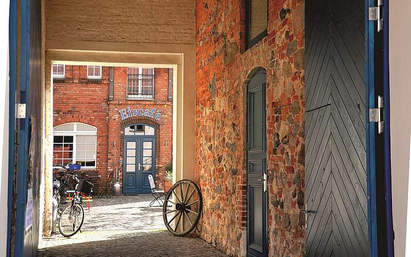 



        
            Altstadt Bad Belzig,
        
    

        
            Foto: Tourismusverband Fläming e.V.
        
        
    