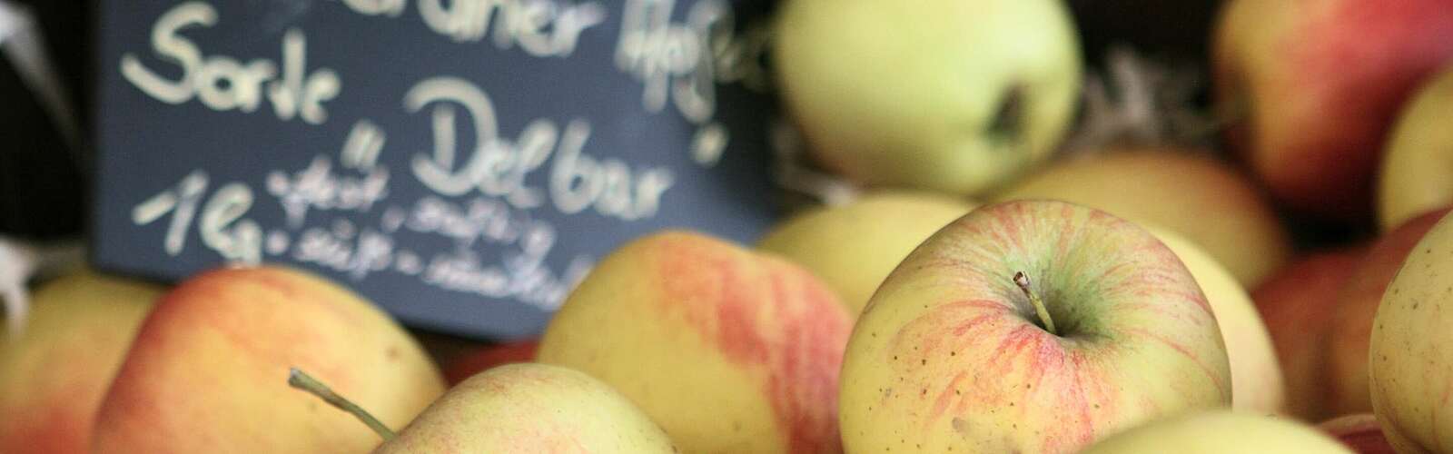 Äpfel im Hofladen,
        
    

        Foto: TMB-Fotoarchiv/Steffen Lehmann