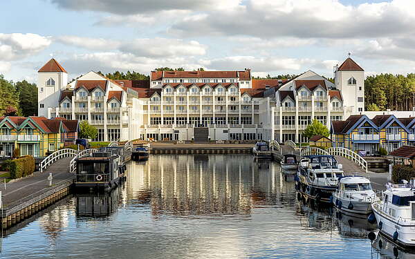 ANZEIGE - Precise Resort Hafendorf Rheinsberg
