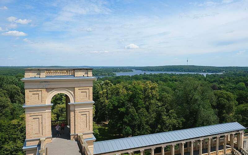 



        
            Belvedere Pfingstberg,
        
    

        Foto: TMB Fotoarchiv/Antje Tischer
    