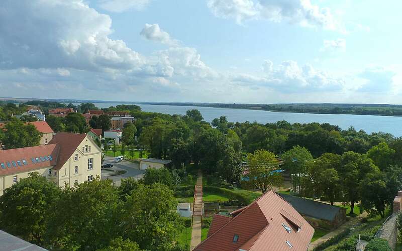 



        
            Blick über Prenzlau und den Unteruckersee,
        
    

        Foto: TMB-Fotoarchiv/Matthias Schäfer
    