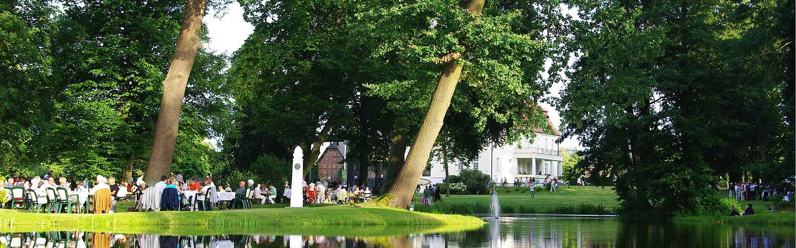 Brandenburgische Sommerkonzerte,
        
    

        
        
            Foto: Peter Dörrie