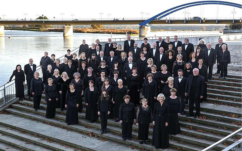 



        
            Großer Chor der Singakademie,
        
    

        
        
            Foto: Winfried Mausolf
        
    