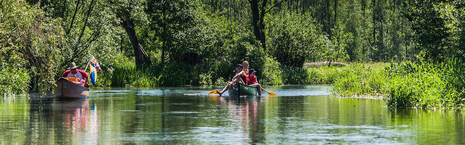 Kanus im Spreewald,
        
    

        Foto: TMB-Fotoarchiv/Geertje Jacob