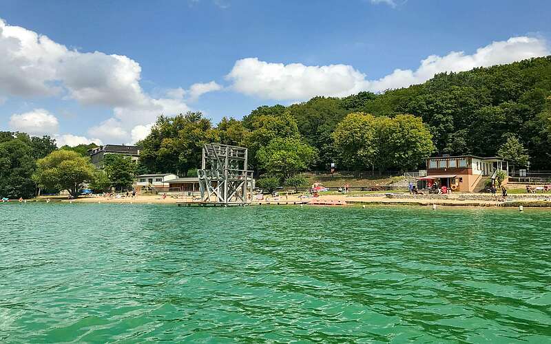 



        
            Strandbad Buckow,
        
    

        Foto: TMB-Fotoarchiv/Steffen Lehmann
    