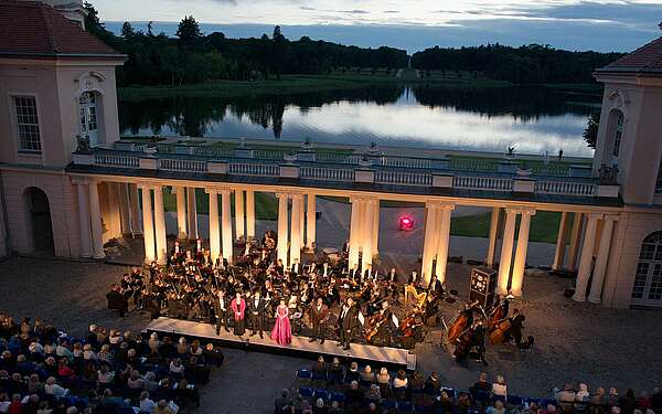 Kammeroper Schloss Rheinsberg - Operngala im Schlosshof