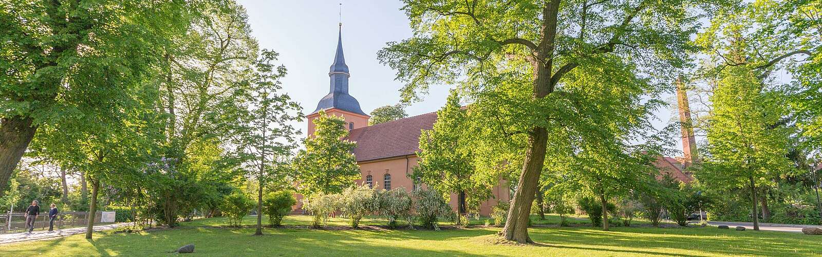 Dorfkirche Ribbeck,
        
    

        Foto: TMB-Fotoarchiv/Steffen Lehmann