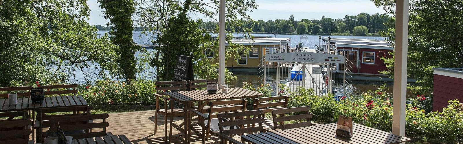 Hafenrestaurant Marina Zernsdorf,
        
    

        Foto: Tourismusverband Dahme-Seen e.V./Uwe Seibt