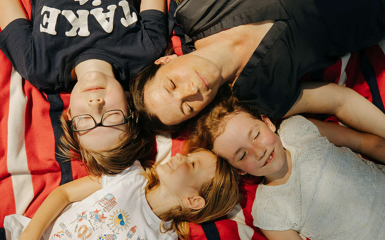 Familie im Erlebnis- und Ziegeleipark Mildenberg