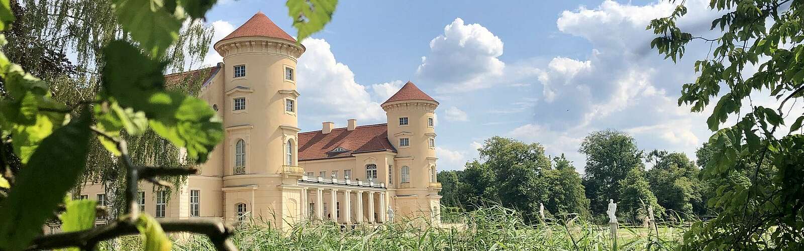 Verträumtes Schloss Rheinsberg ,
        
    

        Foto: Tourismusverband Ruppiner Seenland e.V./Itta Olaj