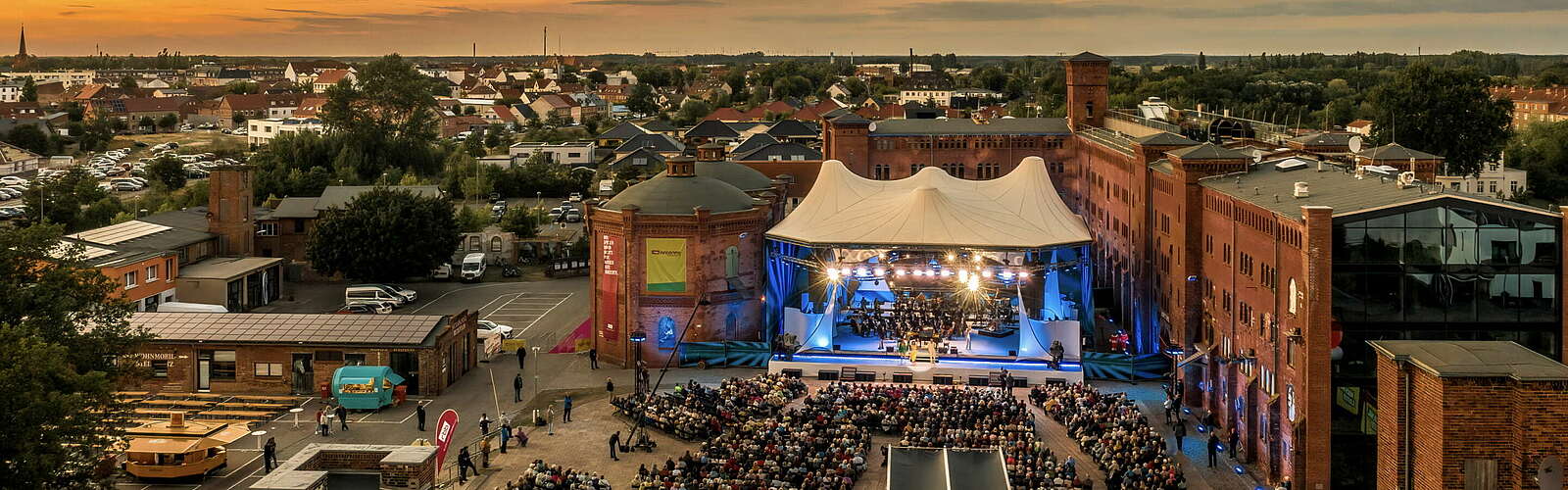 Luftaufnahme der Elblandfestspiele Wittenberge,
        
    

        Foto: Prignitzliebe/Anja Möller