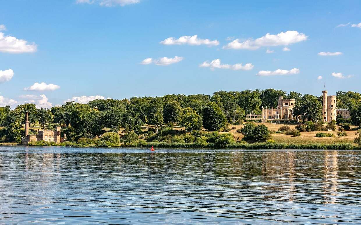 Schloss Babelsberg und Dampfmaschienenhaus in Potsdam