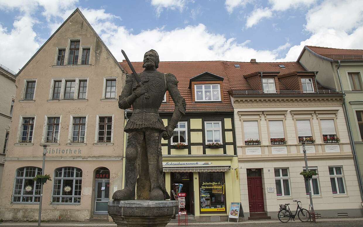Roland-Figur auf dem Marktplatz in Perleberg.