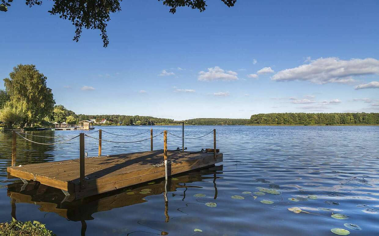 Floß auf dem Oberpfuhlsee