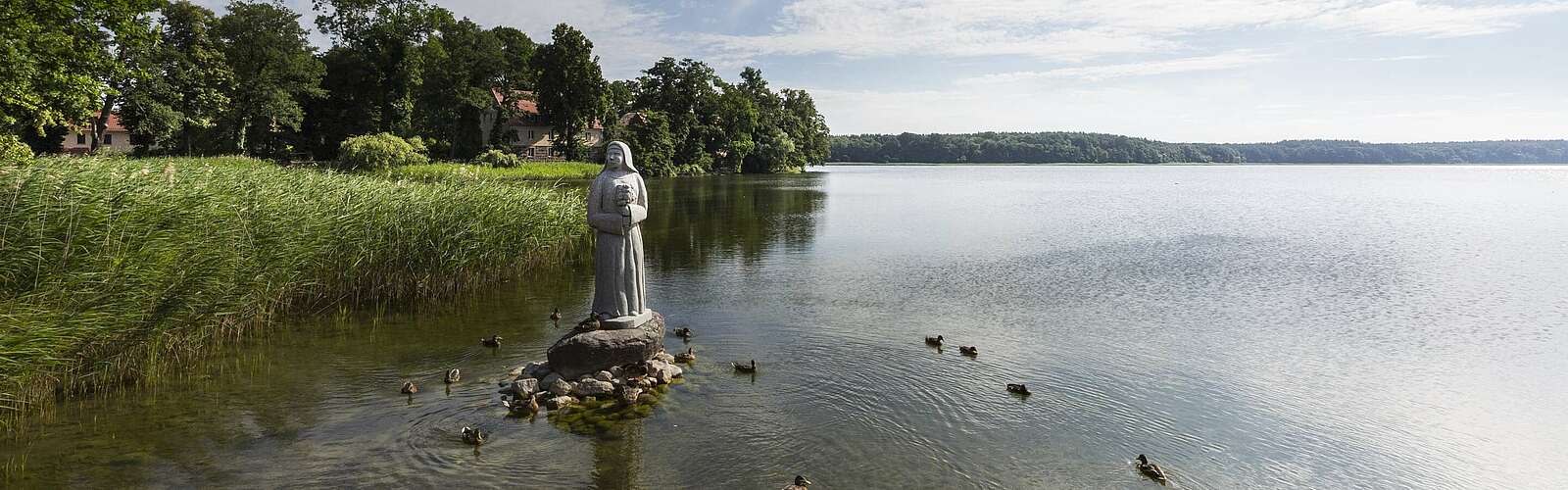 Nonnenfigur im Wutzsee,
        
    

        Foto: TMB-Fotoarchiv/Steffen Lehmann