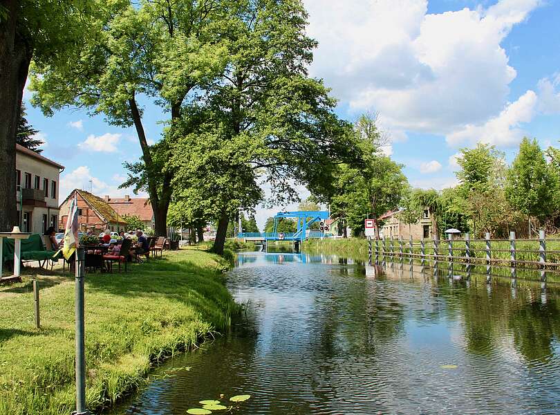 Langer Trödel in Zerpenschleuse