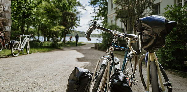 Fahrräder am Kloster Lindow 