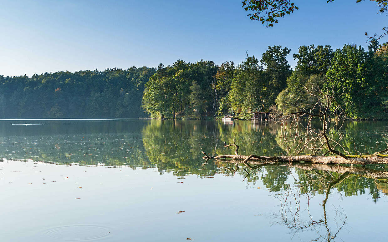 Auch am idylischen Wirchensee im Naturpark Schlaubetal führt die Oder-Spree-Tour vorbei