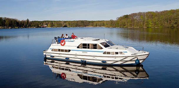 Le Boat Modell Royal Classique Außenansicht