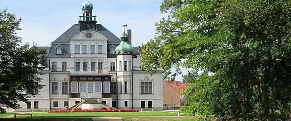 Das Rittergut in Uebigau begeistert mit Frühblühern